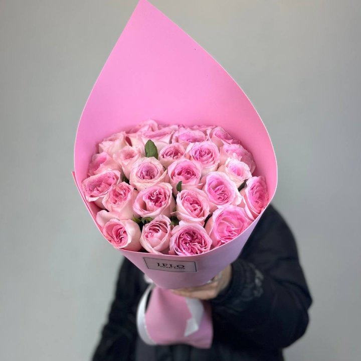 25 нежных роз в Иркутске