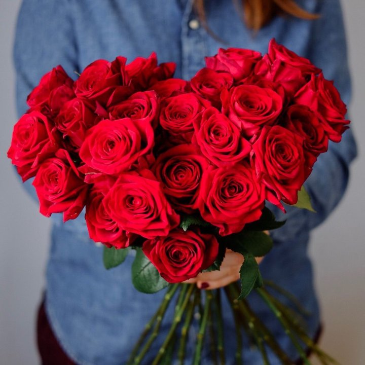 25 красных роз в Иркутске