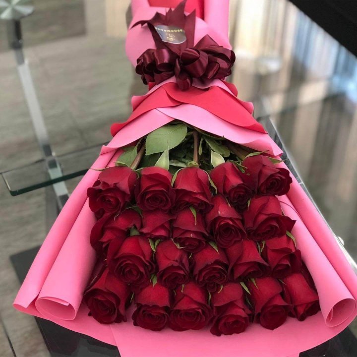 21 красная роза "Элеганс" в Иркутске