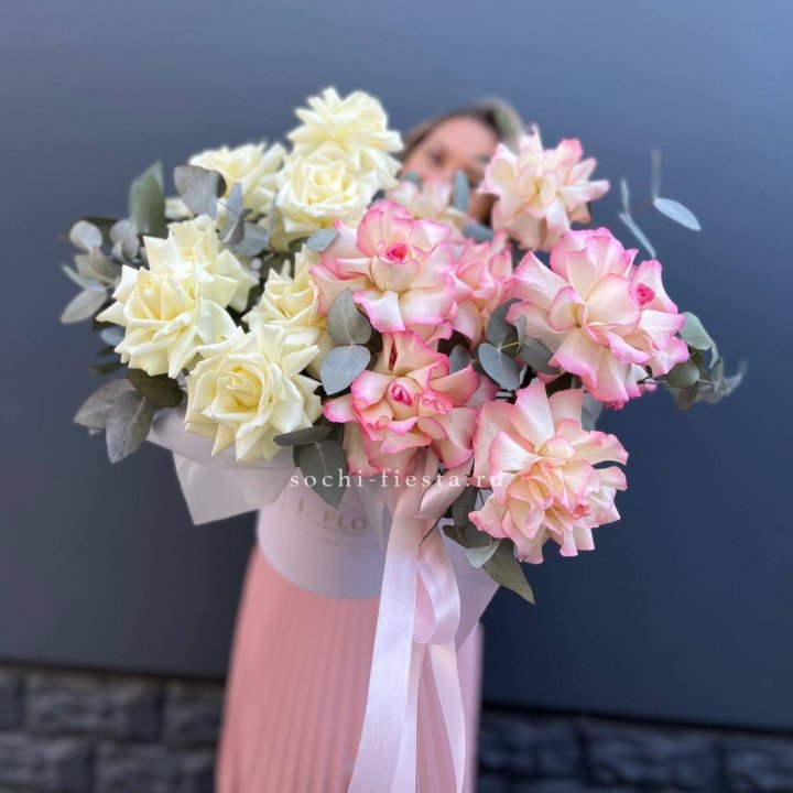 15 Французских роз в боксе в Иркутске