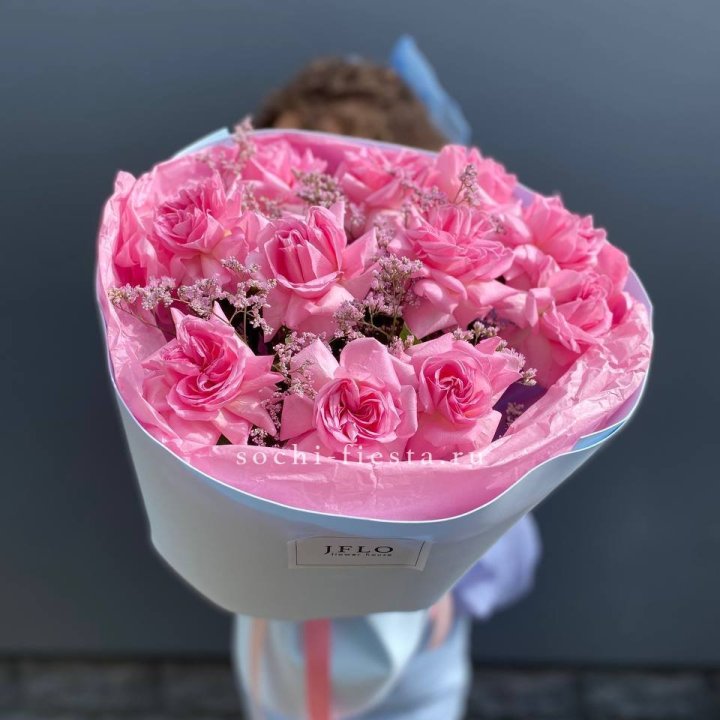 Букет французских розовых роз  в Иркутске