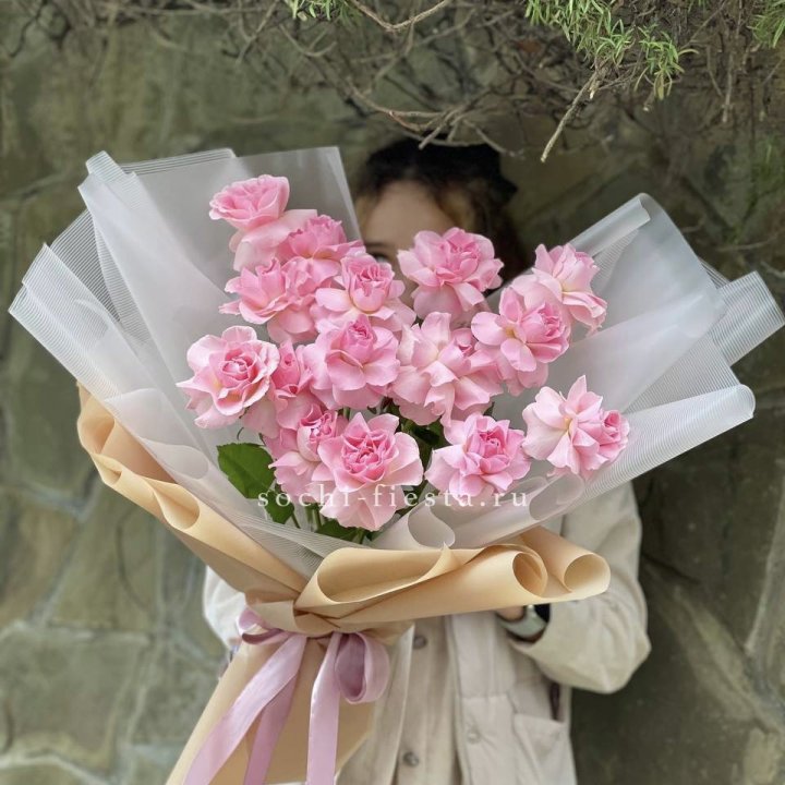 Букет из 15 французских роз Пинк дрим в Иркутске