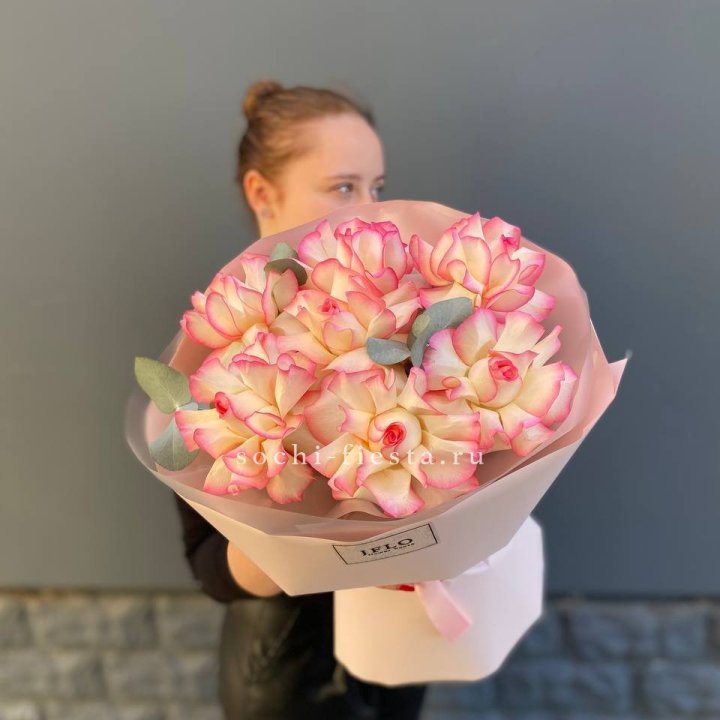 7 французских роз Джумилия в Иркутске