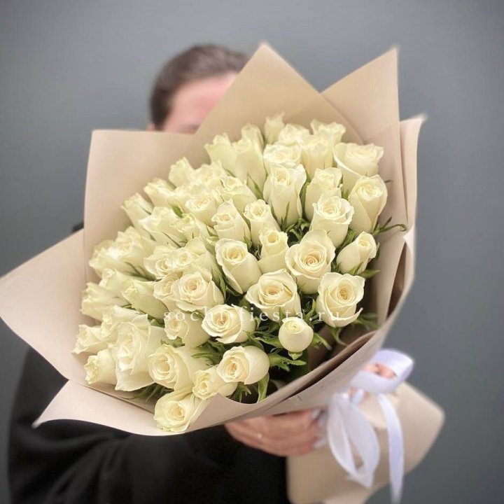 51 белая кенийская роза  в Иркутске