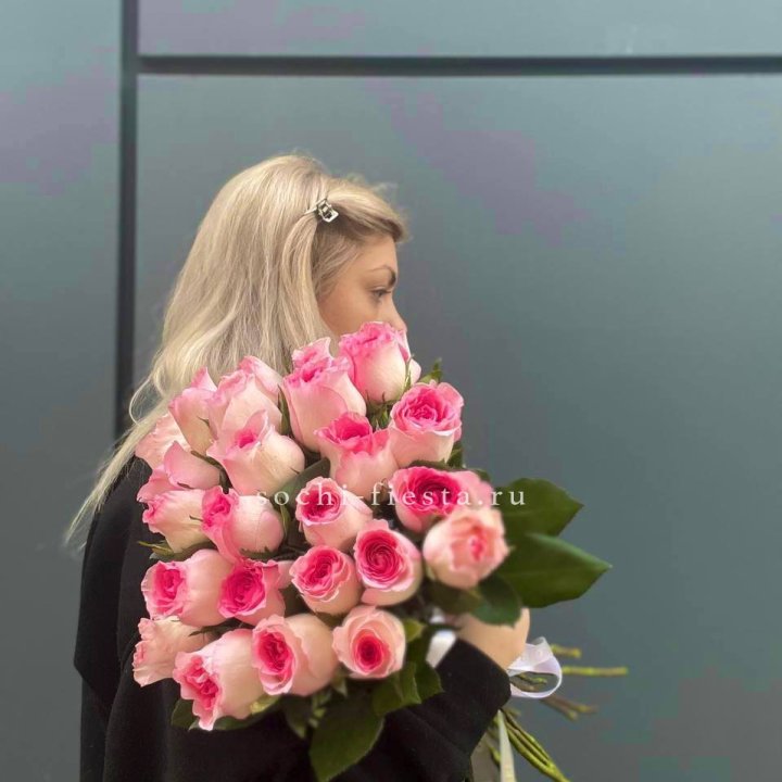  25 розовых роз в Иркутске