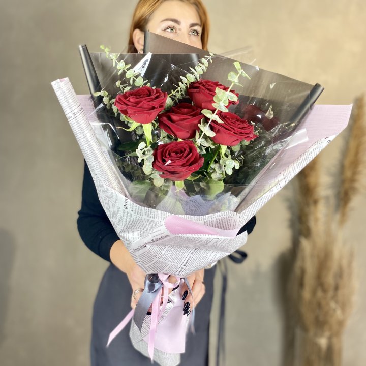 5 красных роз в Иркутске