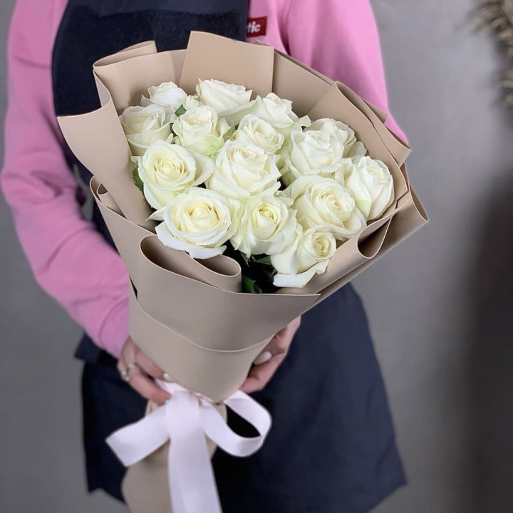 15 белых роз миракли в Иркутске