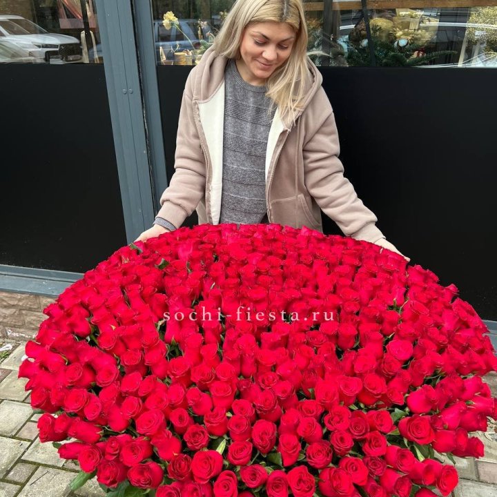 501 красная роза в корзине в Иркутске