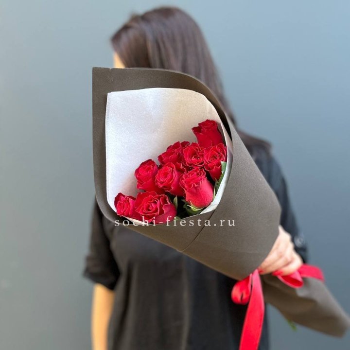 9 красных роз в фоамиране в Иркутске