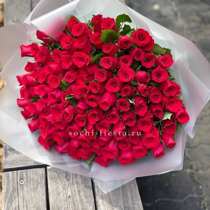 101 красная роза Лолита в Иркутске