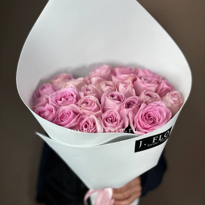 25 розовых роз в Иркутске
