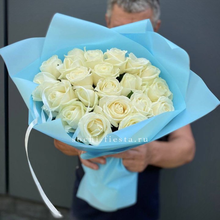 21 белая роза в Иркутске