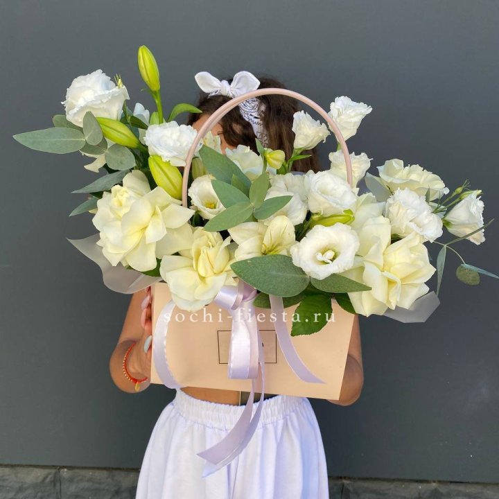 Сумочка цветов "Матина" в Иркутске
