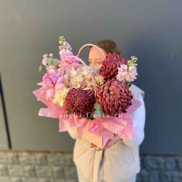 Сумочка нежная с бигуди в Иркутске