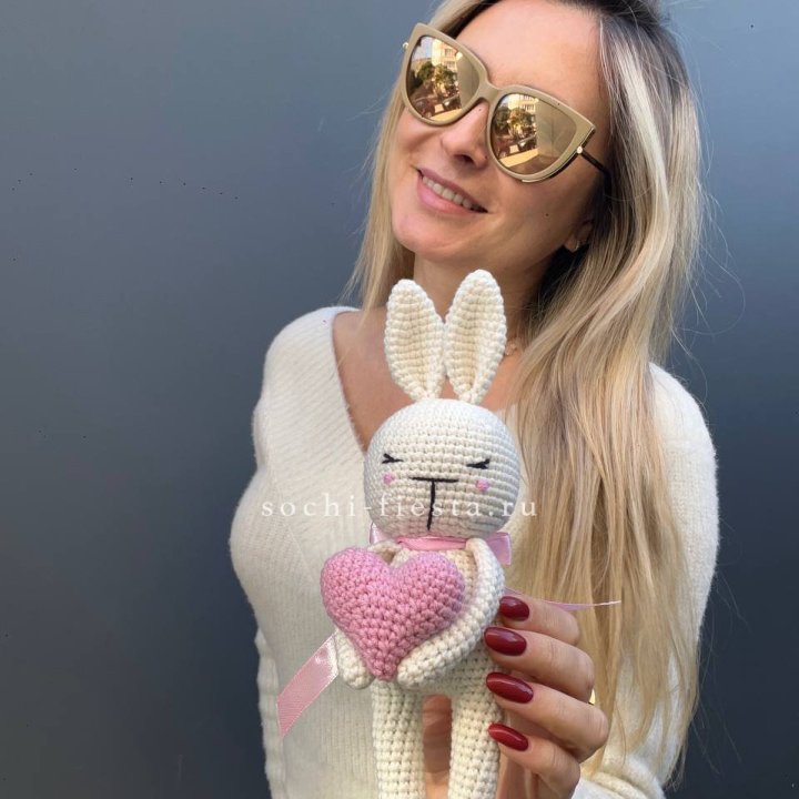 Зайка с сердцем ручной работы в Иркутске