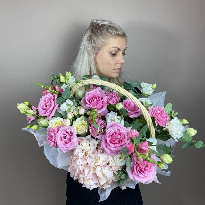 Цветочная корзина № 5 в Иркутске