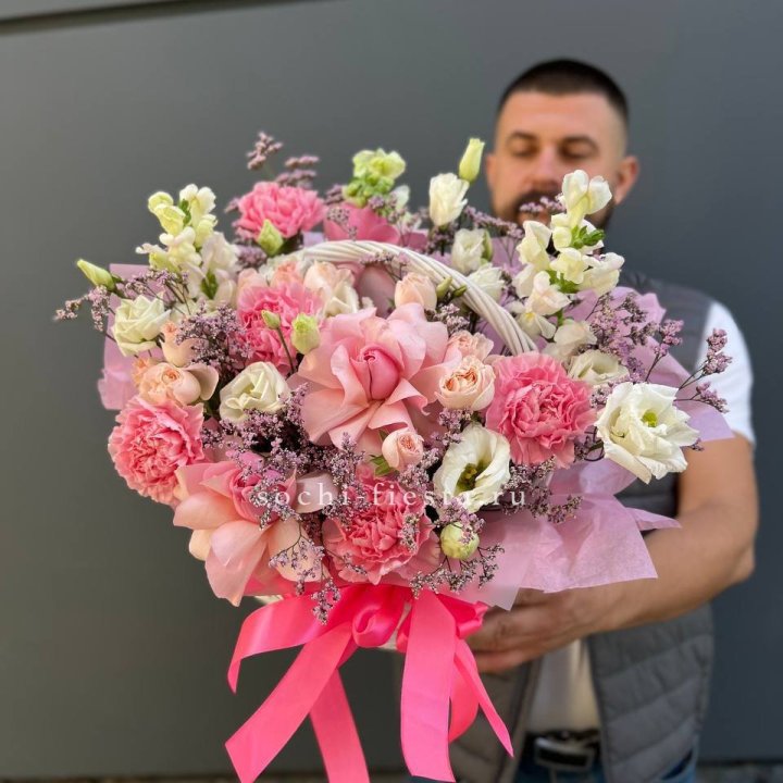 Цветочная корзина №1 в Иркутске