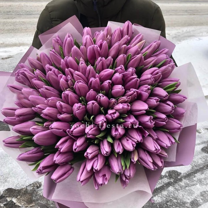 101 сиреневый тюльпан в Иркутске
