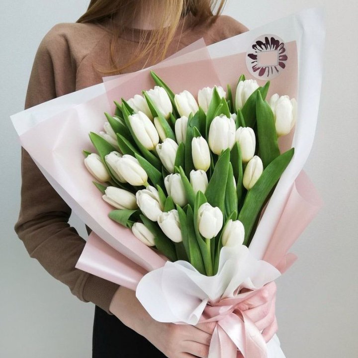 Букет белых тюльпанов "Моника" в Иркутске