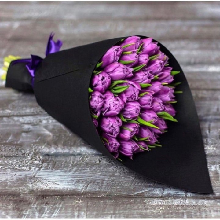 Пионовидные тюльпаны блэк в Иркутске